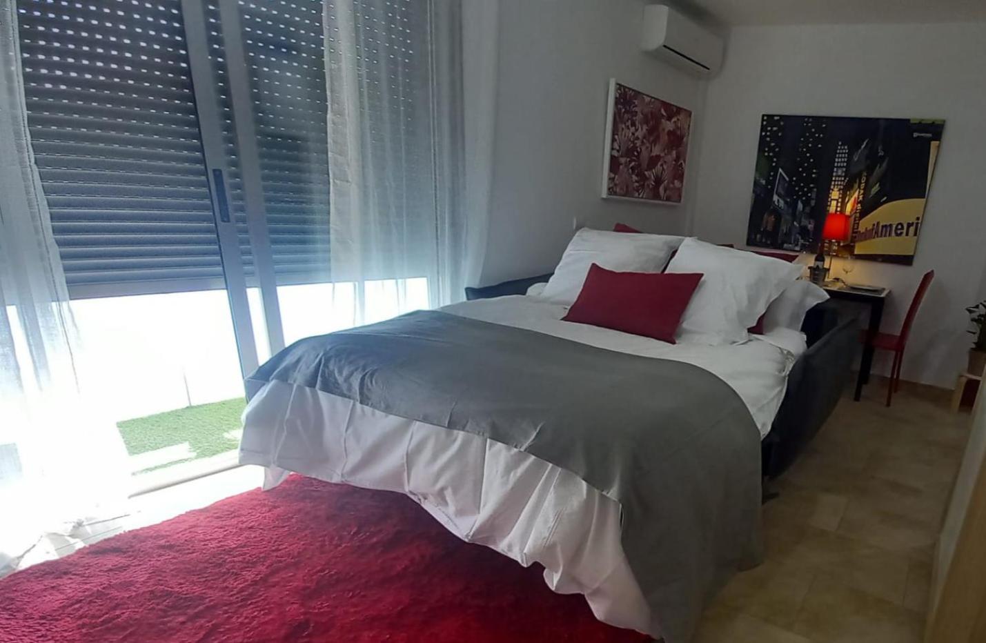 El Estudio De Las Mariposas,Sofa Cama , Cocina Y Bano Partida de La Canada Bagian luar foto